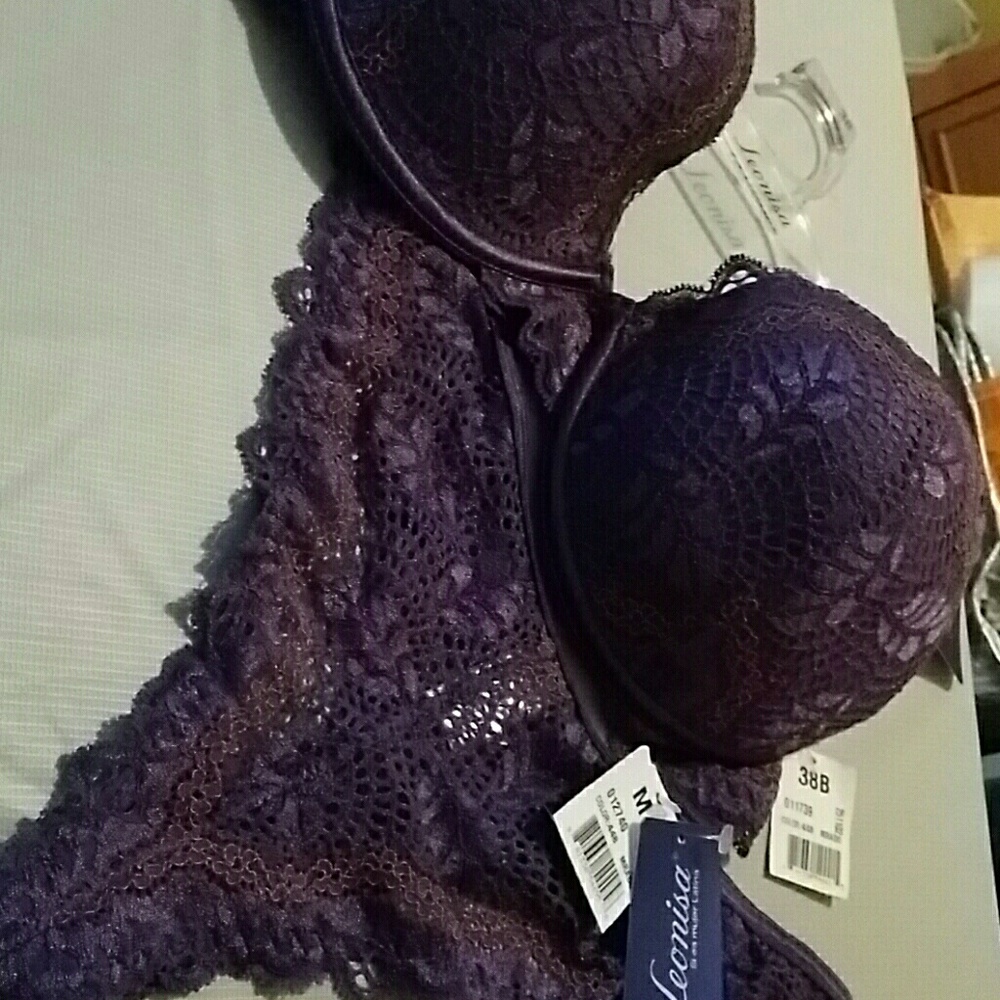 Beautiful set of purple bra and thong with lace.